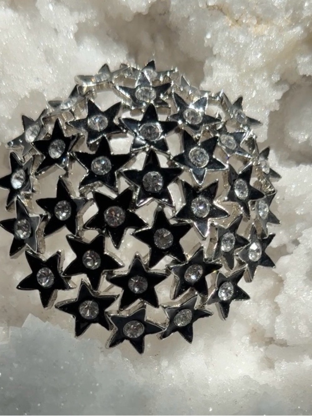 Star Pattern Brooch with Rhinestones - Picture 5 of 7